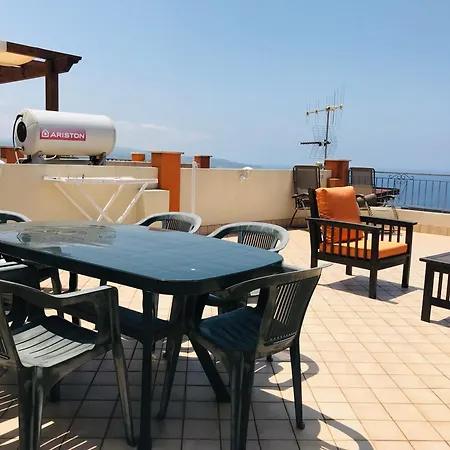 Borgonovo Penthouse 13p פיצו