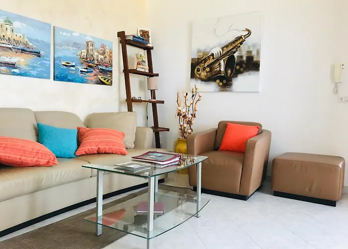 Borgonovo Penthouse 13p