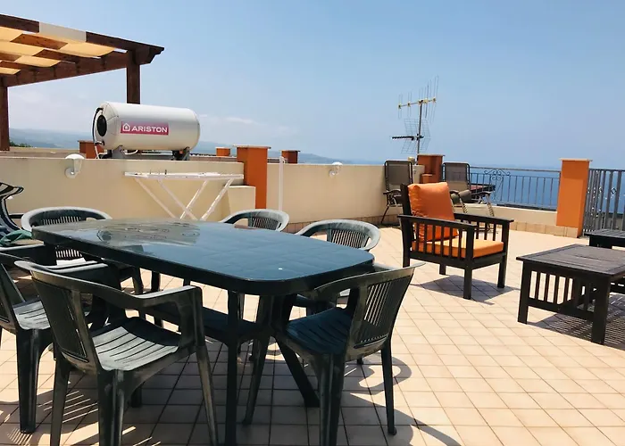 Borgonovo Penthouse 13p Pizzo